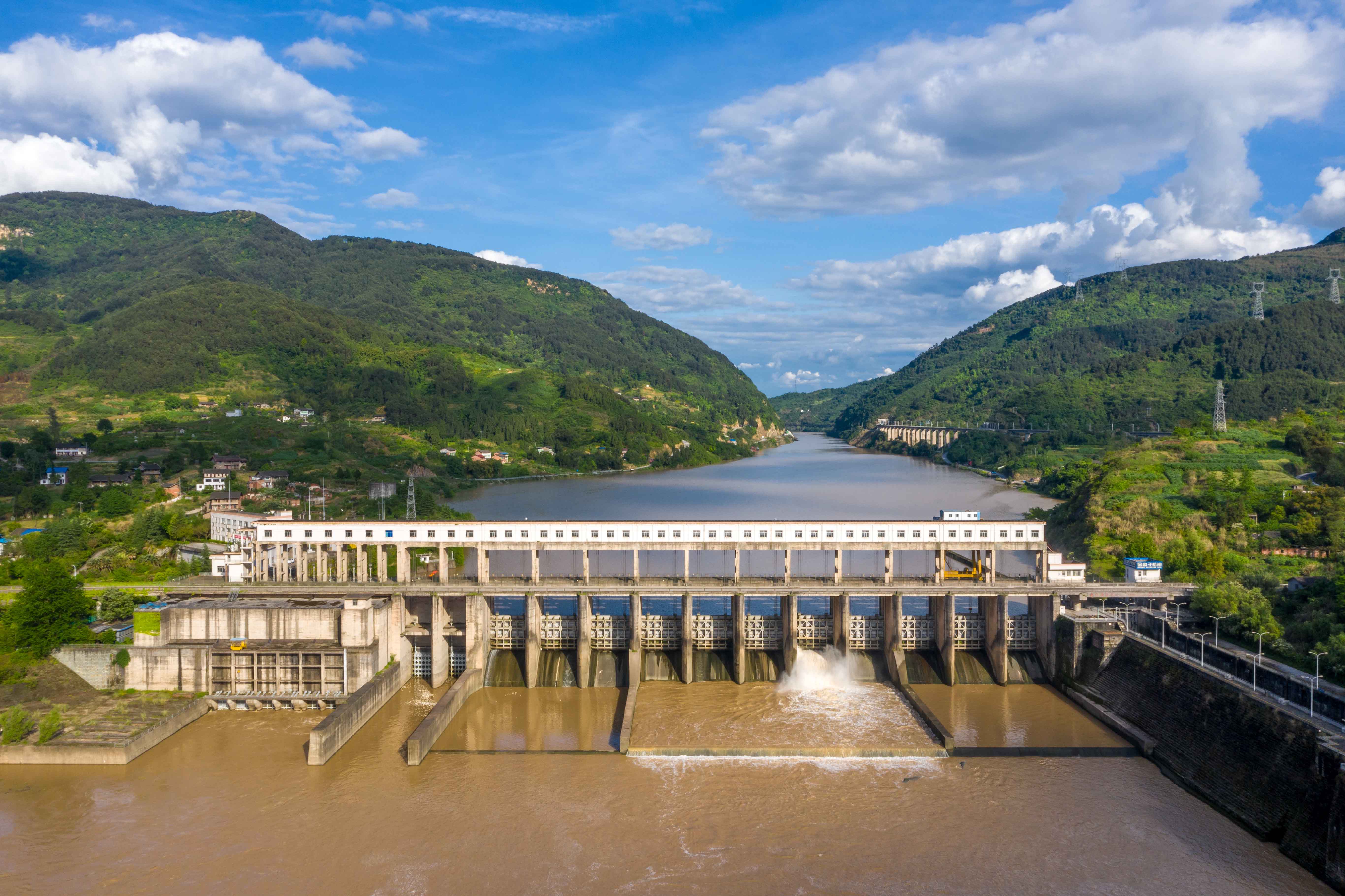 四川渠江金盤子航電開發(fā)有限公司